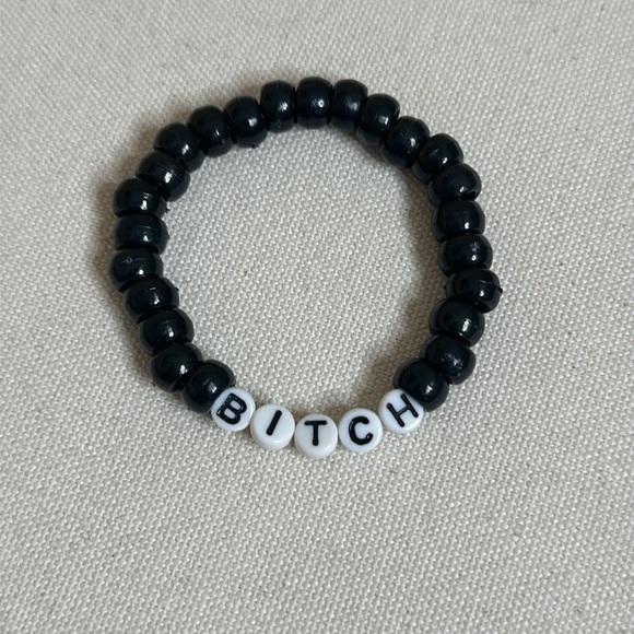 NWT 4 Handmade Halloween Bracelet Set Boo  Happy Halloween With Ghost Charm - Picture 4 of 7